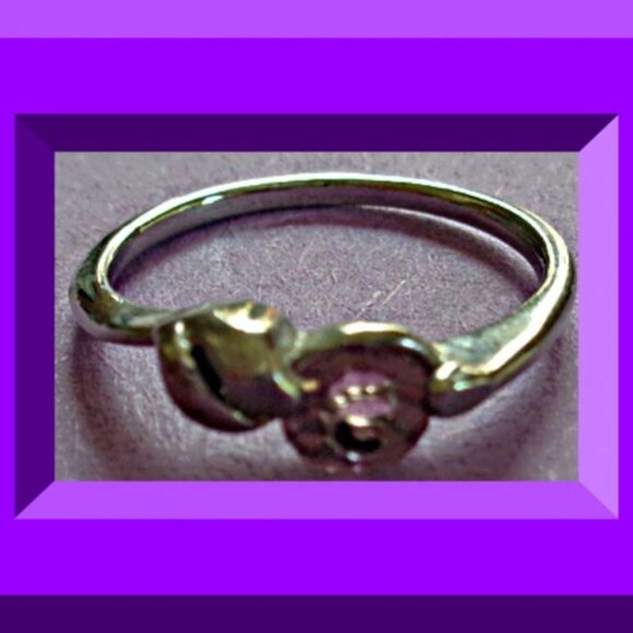 Silver Tone Purple Birthstone Crystal Ring Size 7.5 - Picture 1 of 1